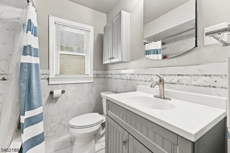 69 Avenue C Property Photo 10