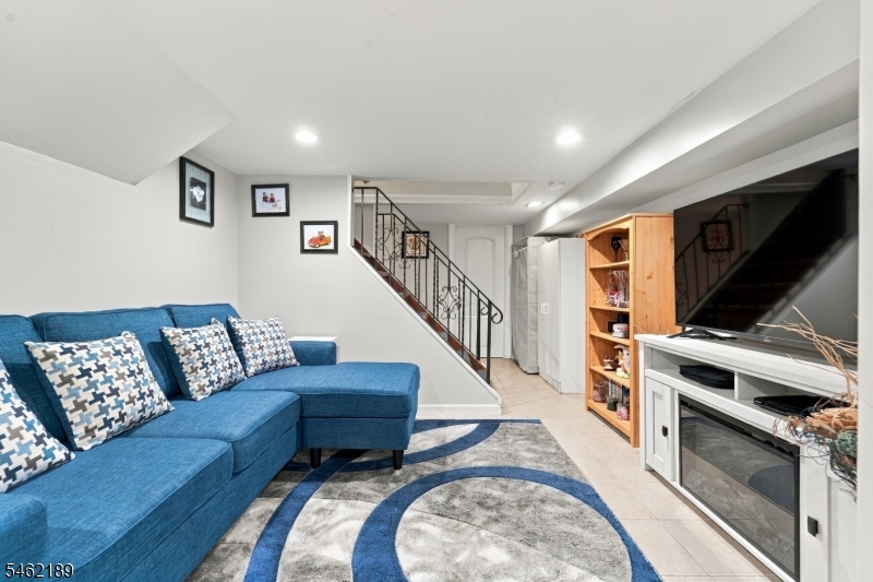69 Avenue C Property Photo 20