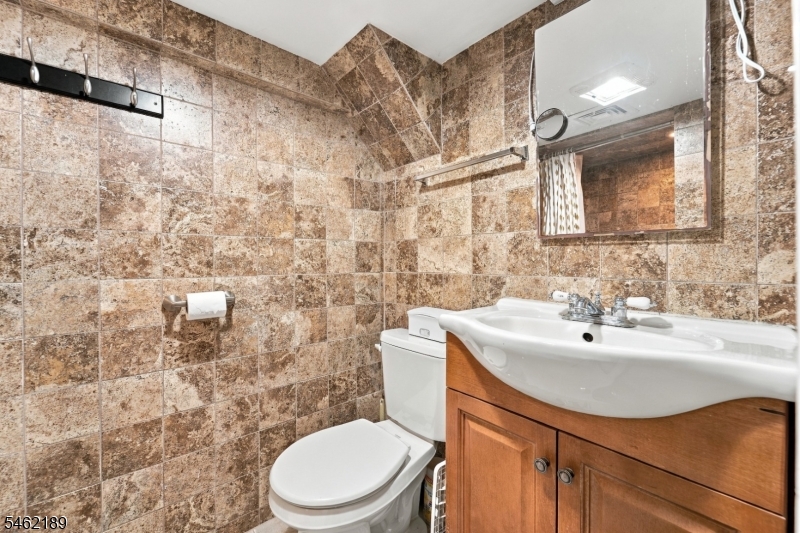 69 Avenue C Property Photo 23