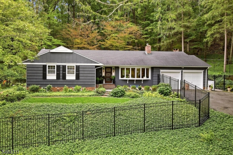 14 Indian Head Road Property Photo 3