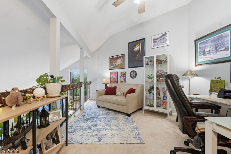 300 Gemini Dr 3c Property Photo 8