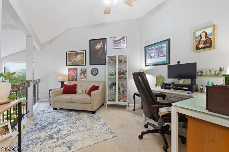 300 Gemini Dr 3c Property Photo 9