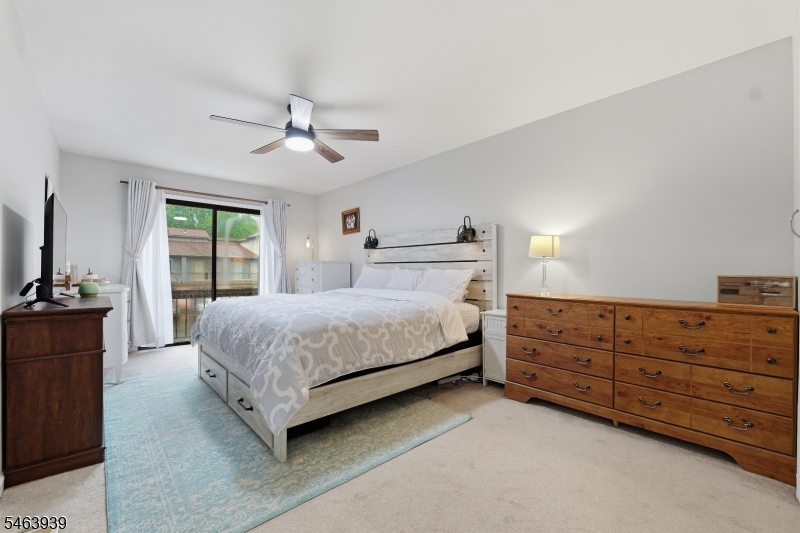 300 Gemini Dr 3c Property Photo 11