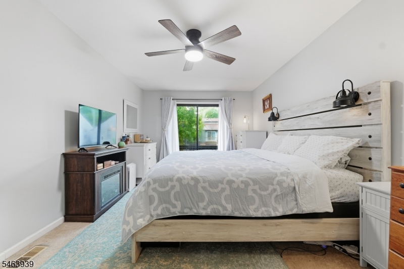 300 Gemini Dr 3c Property Photo 14