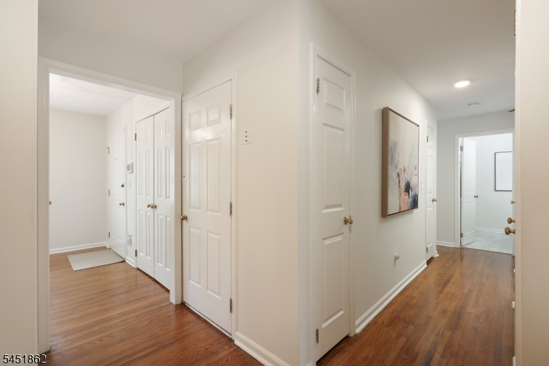 12 Cowperthwaite Pl Property Photo 17