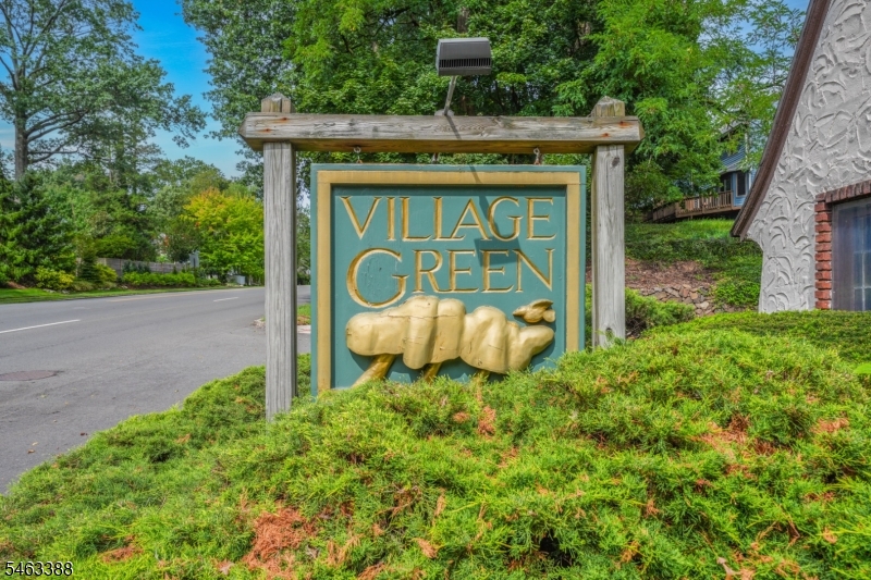 27 Village Green Ct Property Photo 45