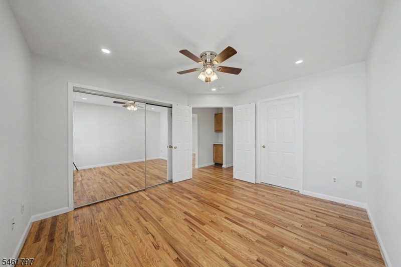 251 Broadmoor-3 3 Property Photo 17