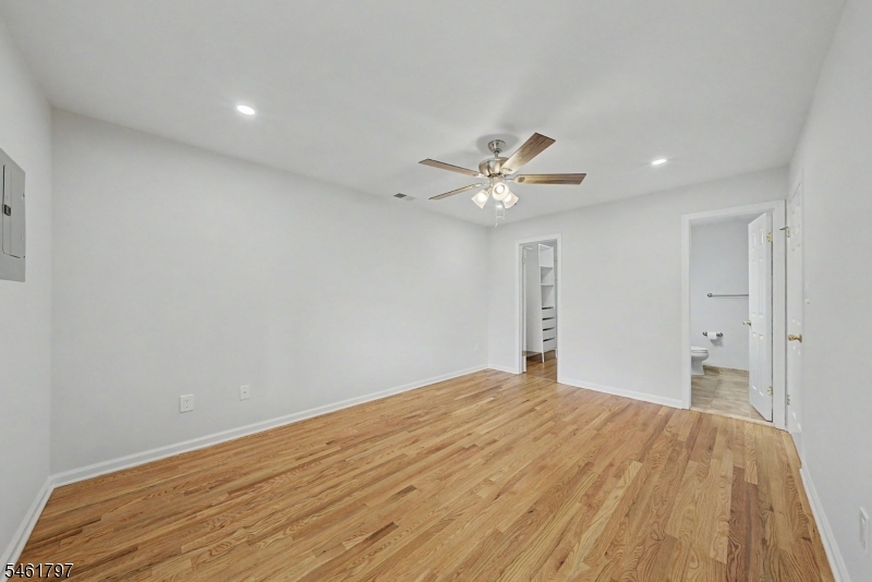 251 Broadmoor-3 3 Property Photo 22