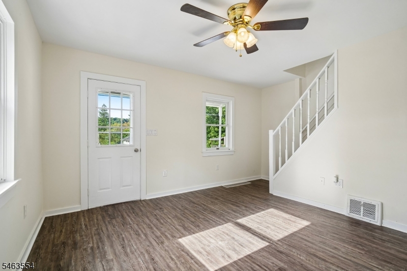 114 N Prospect St Property Photo 7