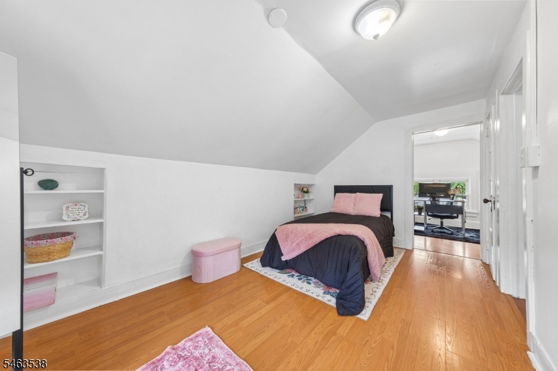 20 Ridgeview Ave Property Photo 14