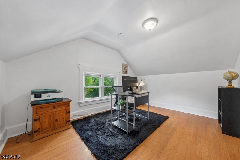 20 Ridgeview Ave Property Photo 16