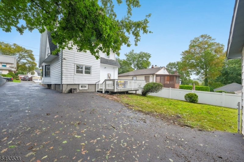 20 Ridgeview Ave Property Photo 20