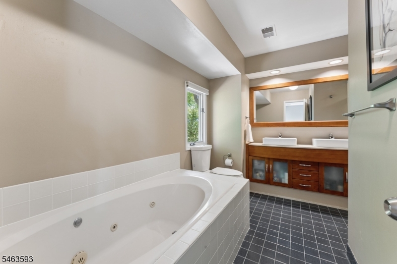 52 Village Drive Property Photo 20