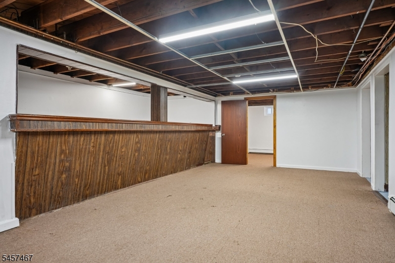 1402 Dey St Property Photo 20