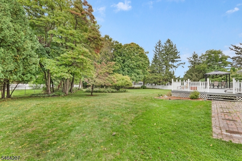 6 Larsen Dr Property Photo 38