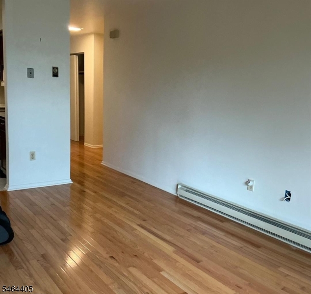 47 Lambert Ln Property Photo 6
