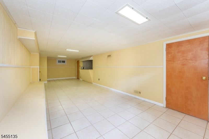 36 Olga B Ter Property Photo 17