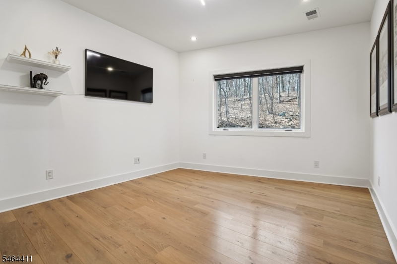301 Kingsland Rd Property Photo 33