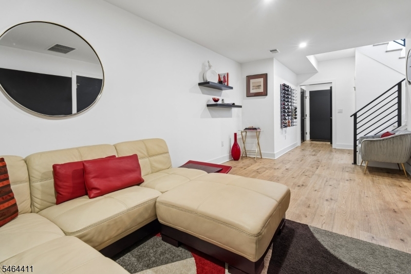 301 Kingsland Rd Property Photo 38