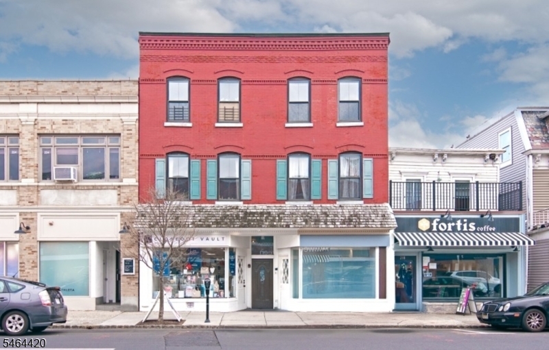220 E Broad St 2 Property Photo 1