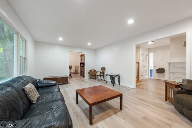 119 Division Ave Property Photo 2
