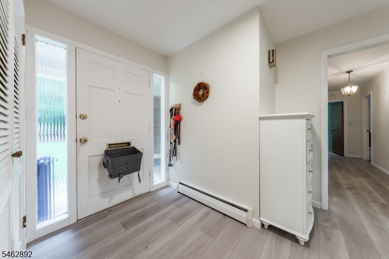 119 Division Ave Property Photo 5