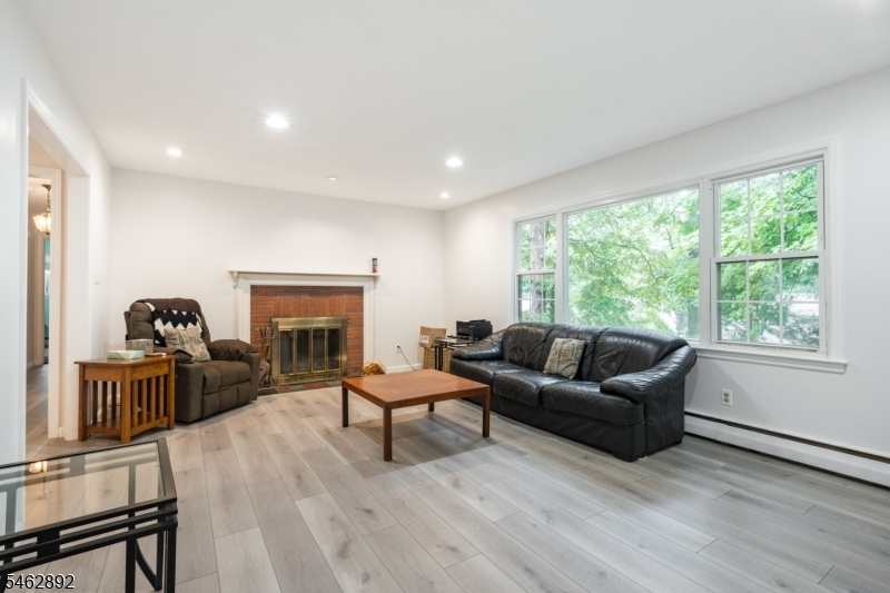 119 Division Ave Property Photo 8