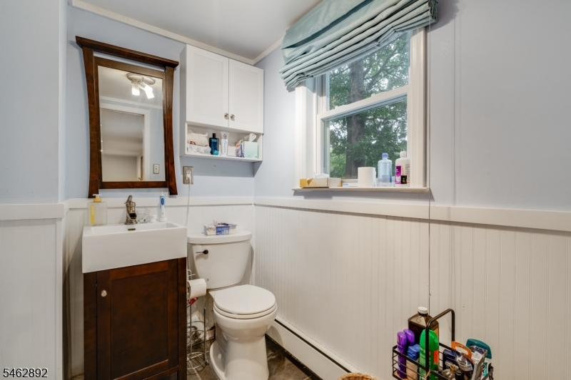 119 Division Ave Property Photo 26