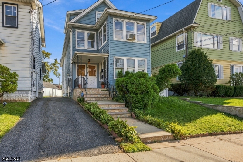 432 Pennington St Property Photo 1