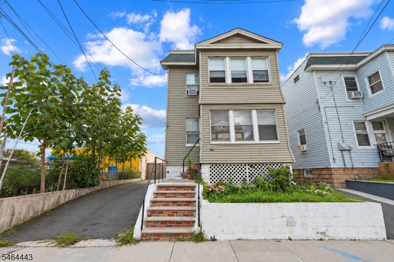 46 Norwood Ave Property Photo 5