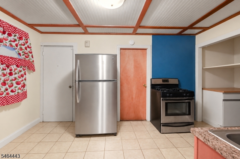 46 Norwood Ave Property Photo 10