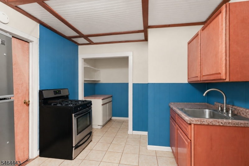 46 Norwood Ave Property Photo 12