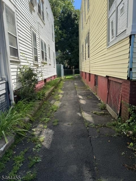 36 S 20th St Property Photo 36