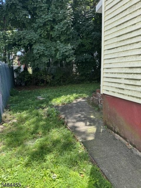 36 S 20th St Property Photo 37