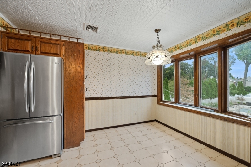 222 Vreeland Ave Property Photo 13