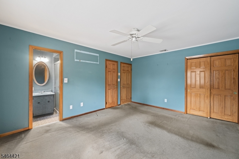 222 Vreeland Ave Property Photo 16