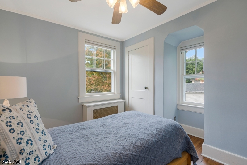 124 College Pl Property Photo 23