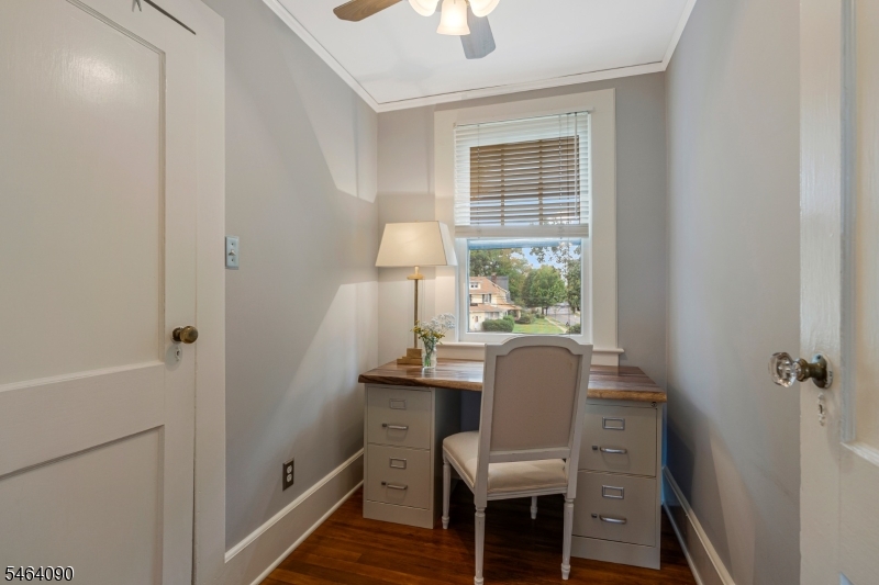 124 College Pl Property Photo 26