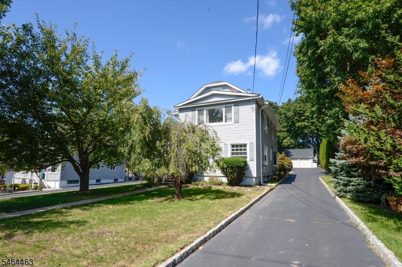 45 Hill St Property Photo 1