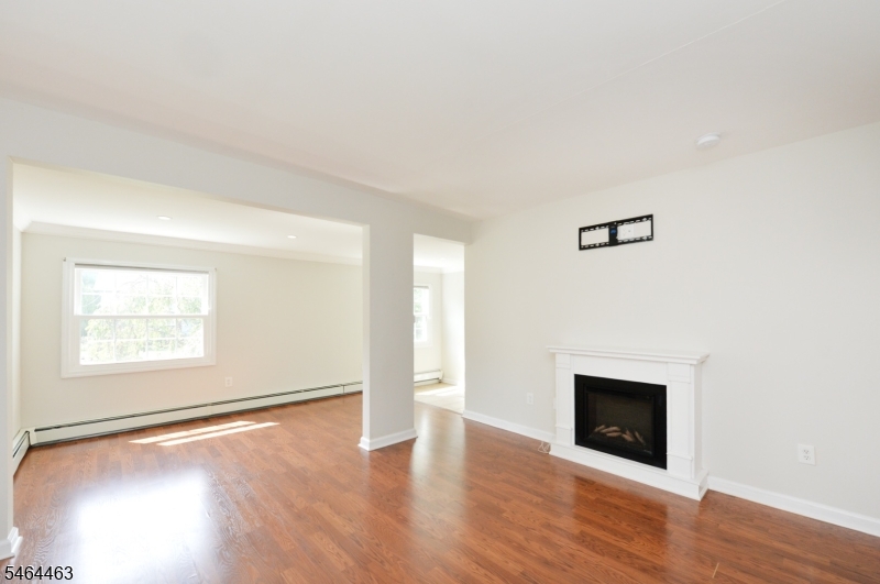 45 Hill St Property Photo 10