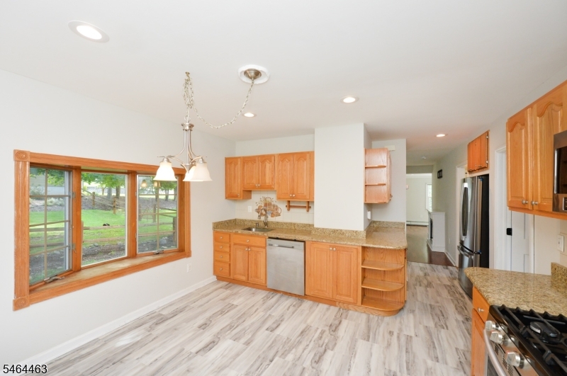45 Hill St Property Photo 13