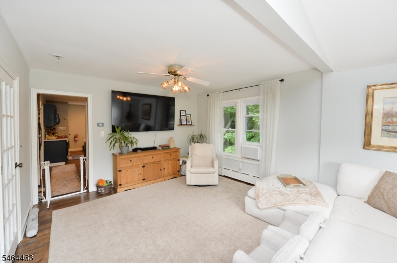 45 Hill St Property Photo 24
