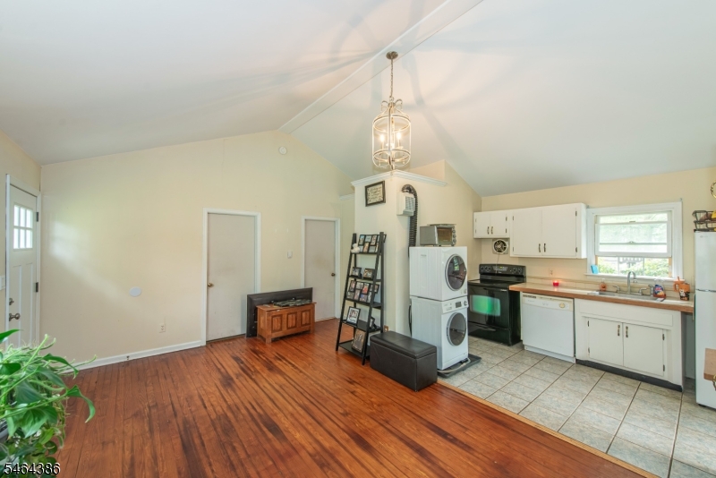 4 Gilbert Dr Property Photo 5