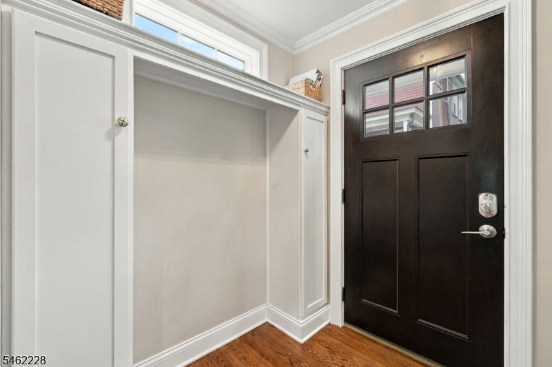 14 Catherine Ln Property Photo 5