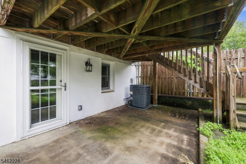 14 Catherine Ln Property Photo 31