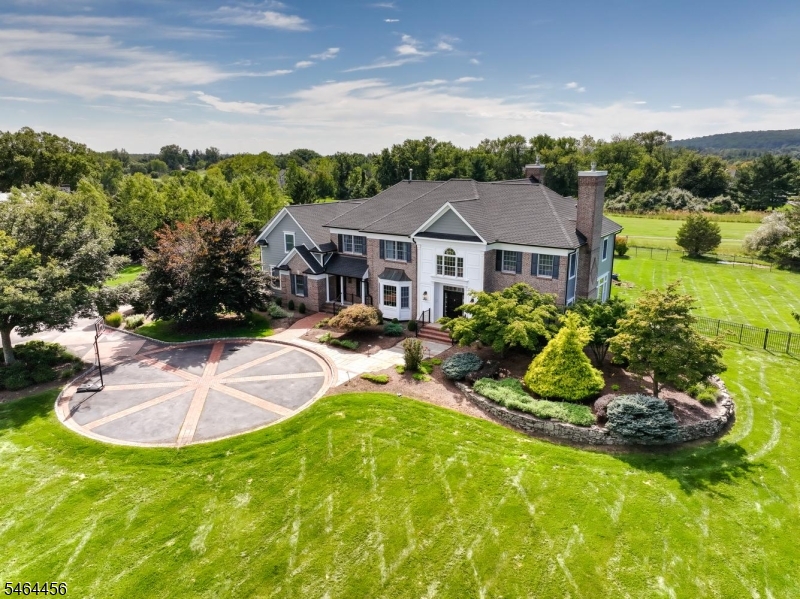 6 Fairway Dr Property Photo 1