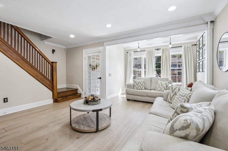 17 Weston St Property Photo 6