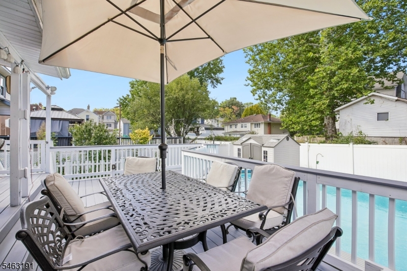 17 Weston St Property Photo 36