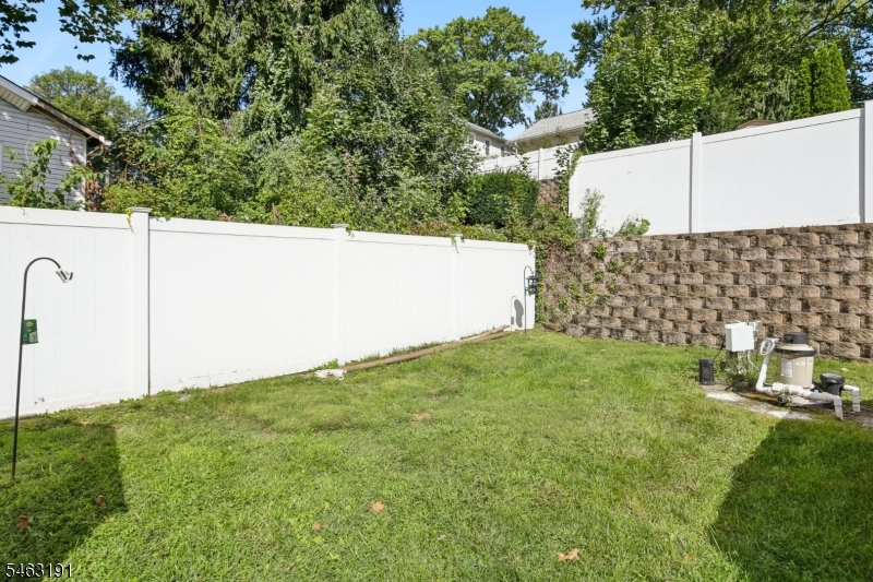 17 Weston St Property Photo 42