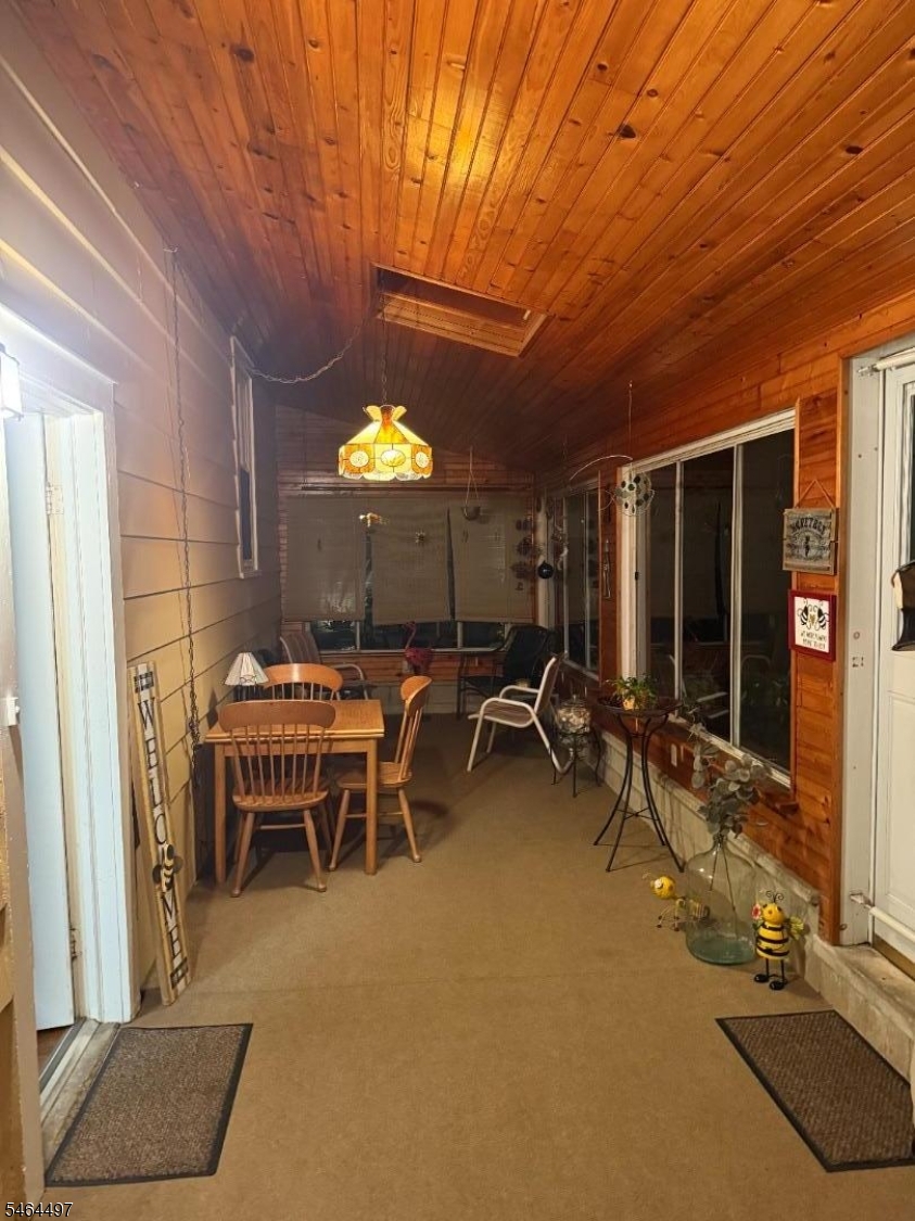 303 E Valley View Ave Property Photo 6
